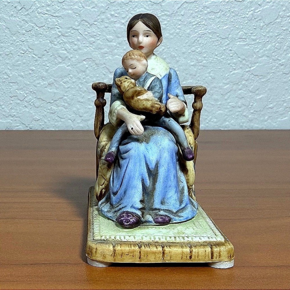 Norman Rockwell Museum Bedtime Porcelain Figurine 1983 Mother Child Teddy Bear